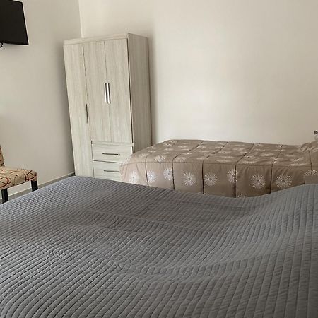 Temporarios Saenz Pena Appartement Roque Sáenz Peña Buitenkant foto